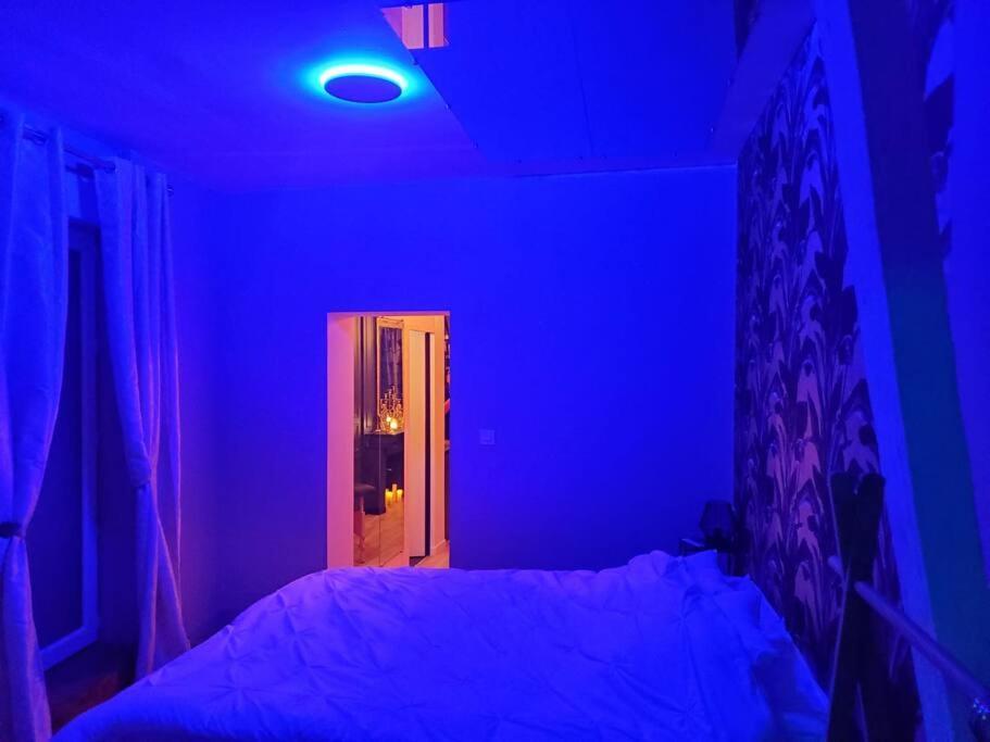 Love Room « L'Etreinte Doree » Illiers-Combray Exterior foto