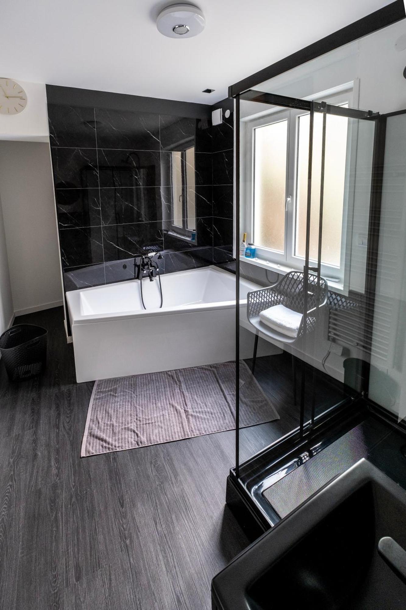 Love Room « L'Etreinte Doree » Illiers-Combray Exterior foto